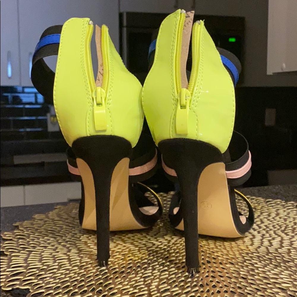 Heels - Picture 2 of 2